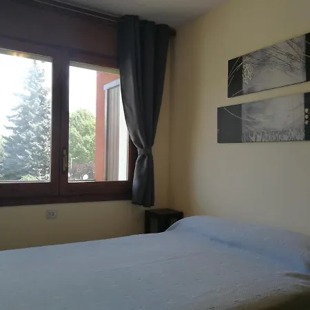 Nuria Apartment *